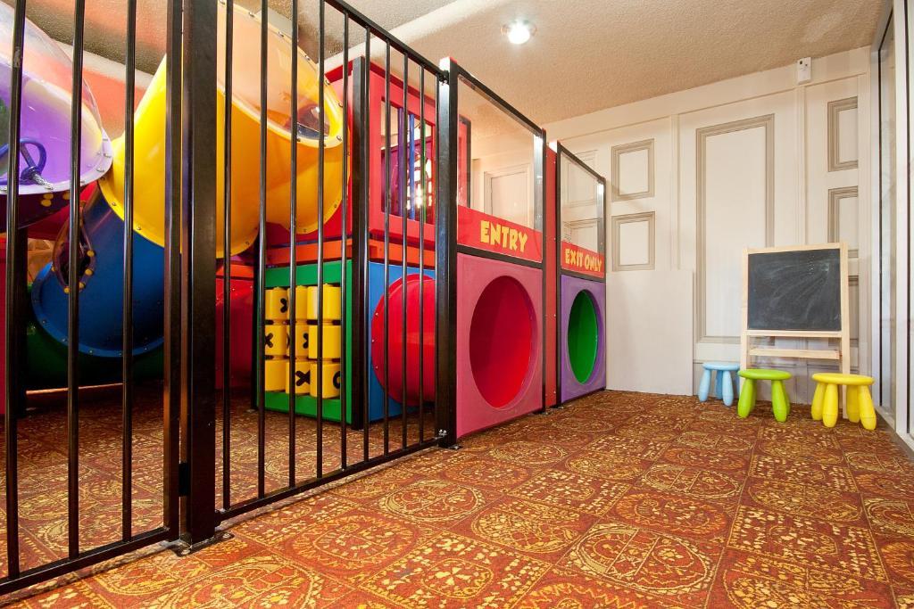 Enfield Hotel Adelajda Zewnętrze zdjęcie