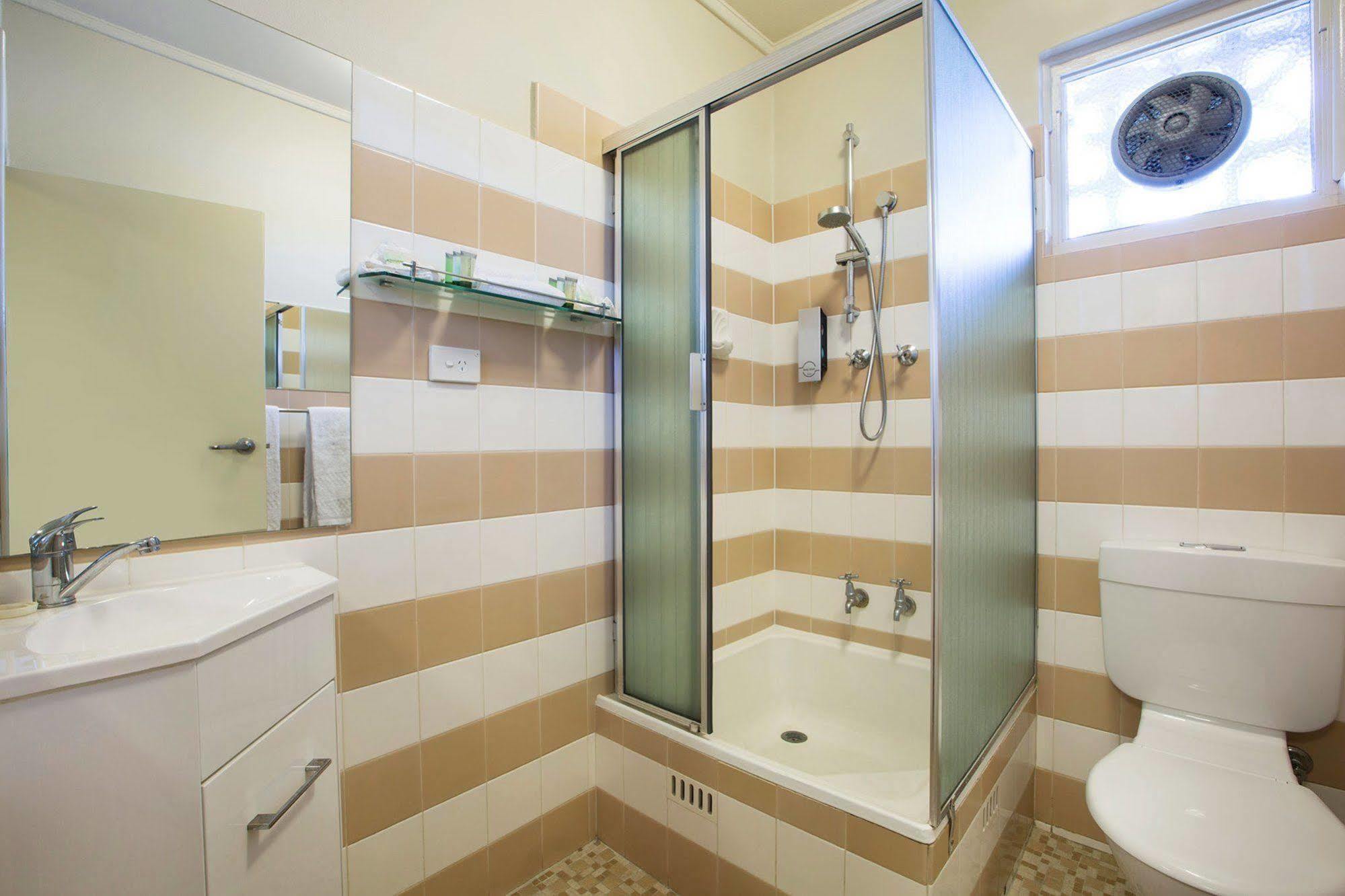 Enfield Hotel Adelajda Zewnętrze zdjęcie